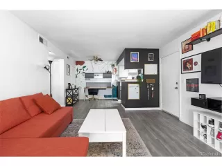 Photo #2: 9874591 Listing