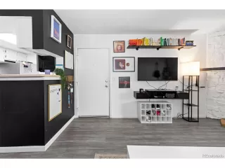 Photo #6: 9874591 Listing