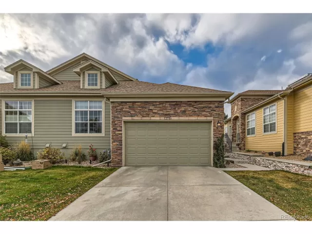 MLS: 9875407 Condo For Sale