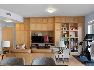 Photo #5: 9877307 Listing