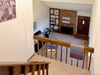 Photo #6: 9877411 Listing