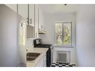 Photo #6: 9878325 Listing