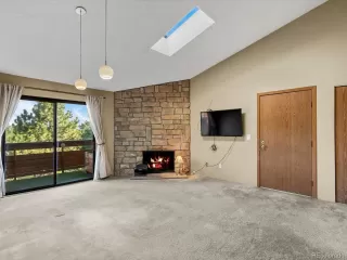 Photo #2: 9879466 Listing