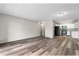 Photo #2: 9880044 Listing 