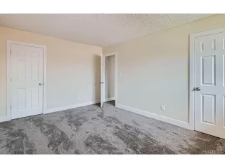 Photo #5: 9880947 Listing 