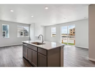 Photo #2: 9881040 Listing