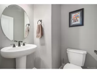 Photo #4: 9884618 Listing