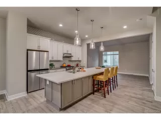 Photo #4: 9884646 Listing 