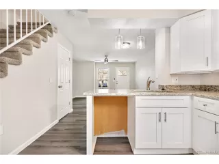 Photo #4: 9885067 Listing 