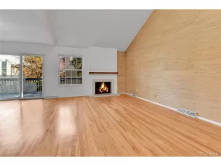 Photo #6: 9885610 Listing 