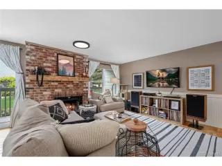 Photo #2: 9886551 Listing 