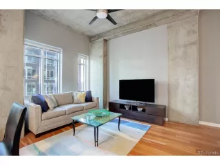 Photo #4: 9887711 Listing 