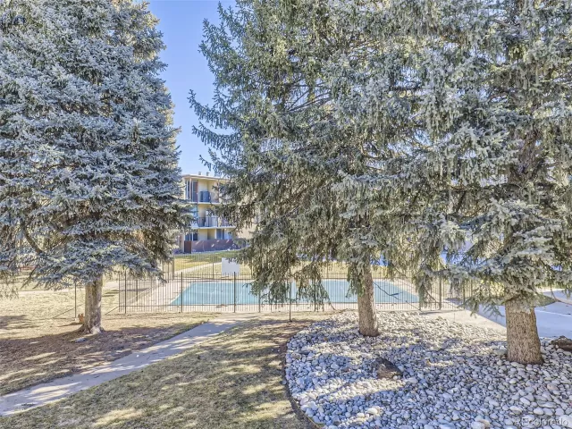 MLS: 9889077 Condo For Sale