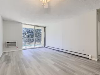 Photo #4: 9889077 Listing