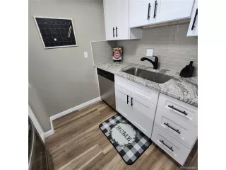 Photo #3: 9889886 Listing