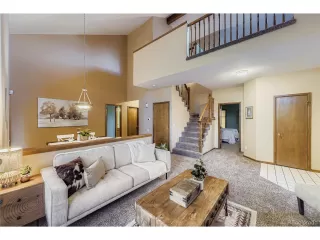 Photo #5: 9892306 Listing