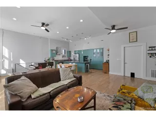 Photo #4: 9893453 Listing 