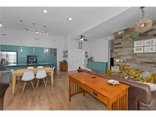 Photo #6: 9893453 Listing 