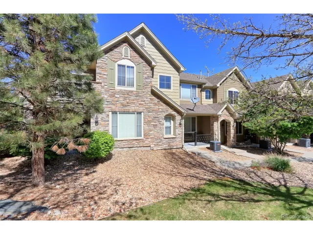 MLS: 9893802 Condo For Sale