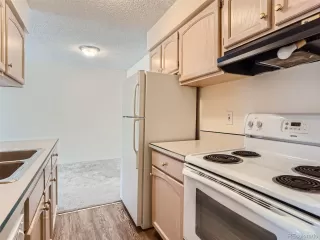 Photo #4: 9894071 Listing