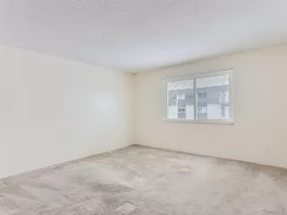 Photo #5: 9894071 Listing