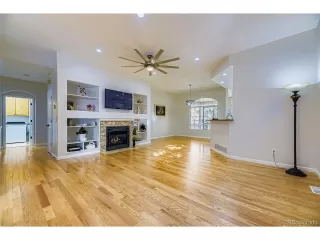 Photo #2: 9894940 Listing