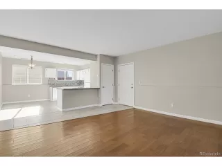 Photo #4: 9895009 Listing 