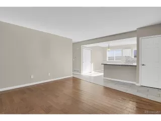 Photo #5: 9895009 Listing 