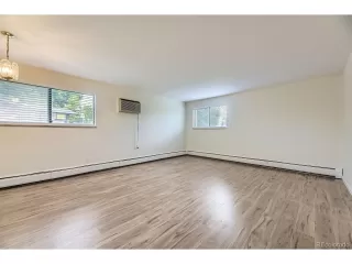 Photo #2: 9895196 Listing