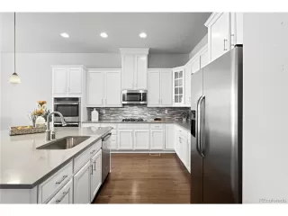 Photo #3: 9895440 Listing 