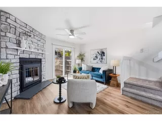 Photo #4: 9896769 Listing