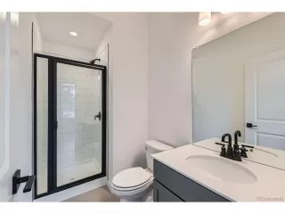 Photo #5: 9897039 Listing