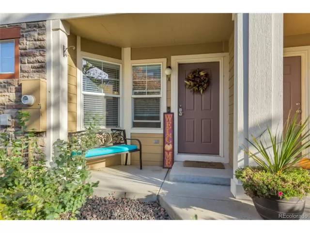 MLS: 9903769 Condo For Sale