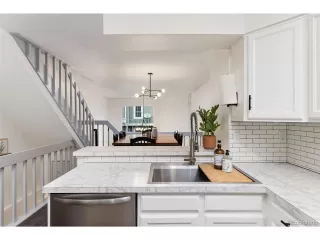 Photo #5: 9903951 Listing 