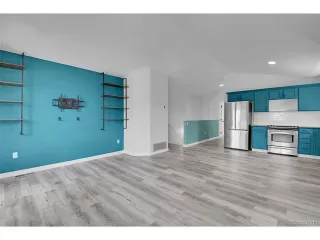 Photo #3: 9904721 Listing