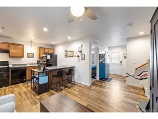 Photo #5: 9905633 Listing