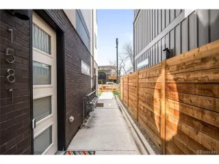 Photo #2: 9906051 Listing