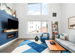 Photo #5: 9906051 Listing