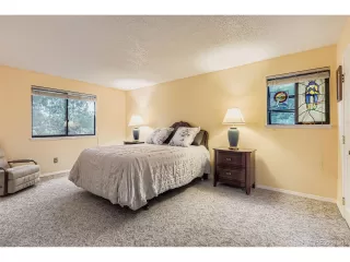 Photo #6: 9906540 Listing