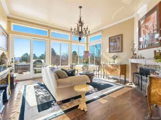 Photo #5: 9911117 Listing