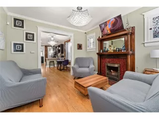 Photo #5: 9913340 Listing