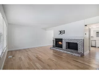 Photo #4: 9915633 Listing