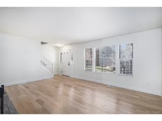 Photo #6: 9915633 Listing