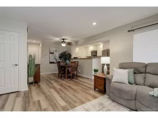 Photo #2: 9916437 Listing