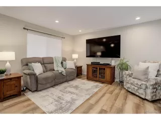 Photo #3: 9916437 Listing