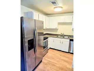 Photo #5: 9918051 Listing 