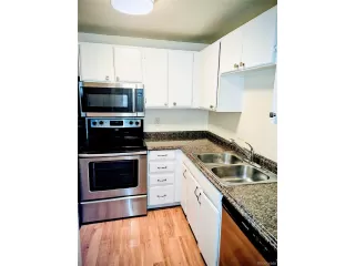 Photo #6: 9918051 Listing 