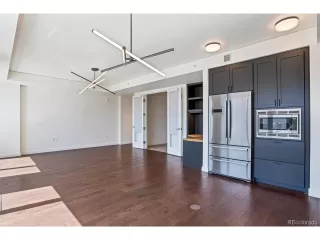 Photo #6: 9919066 Listing