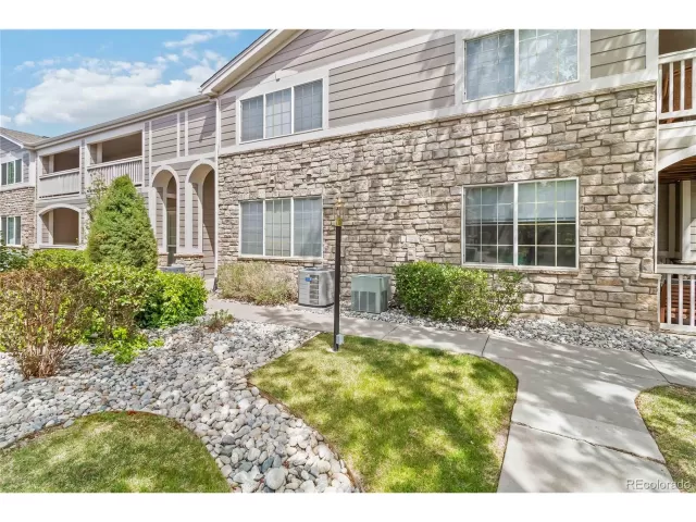 MLS: 9919199 Condo For Sale