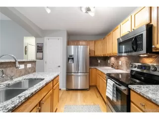 Photo #6: 9919199 Listing